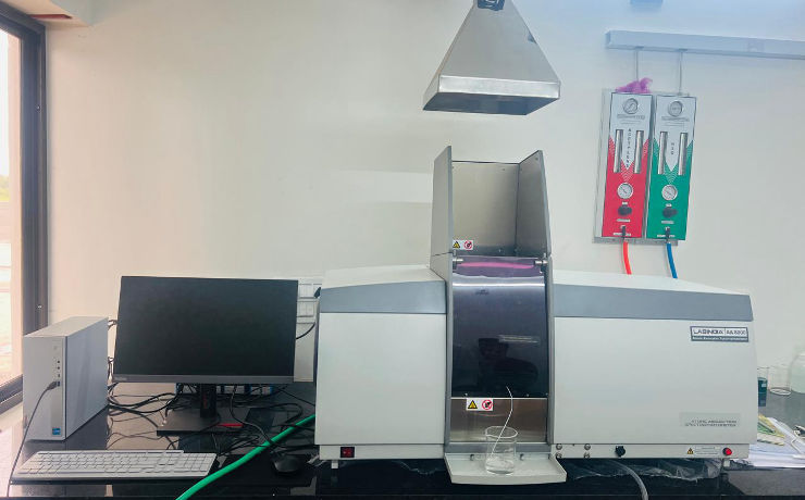Atomic absorption spectrometer
